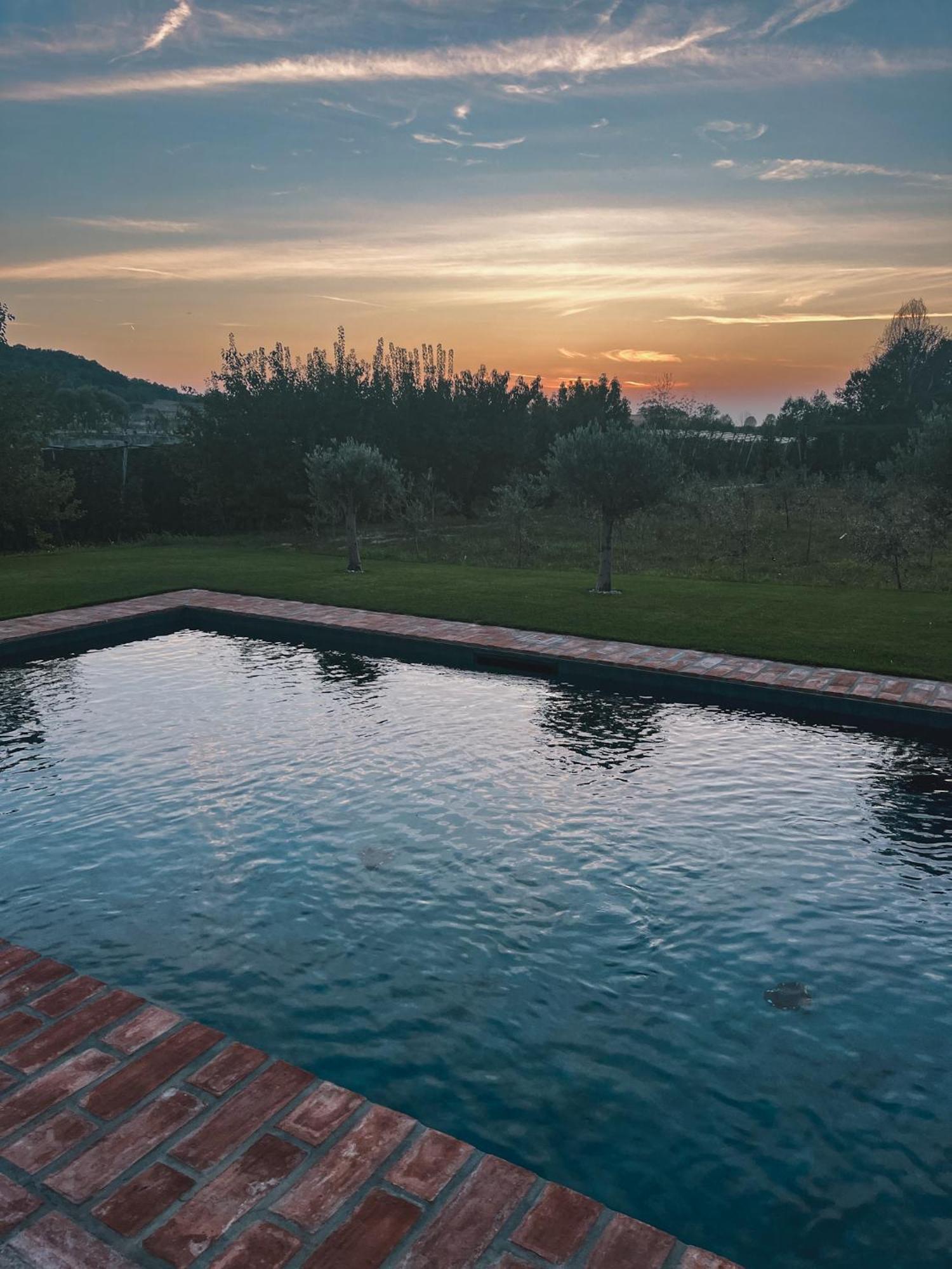 Ca Nova Agriturismo Castellaro  Buitenkant foto